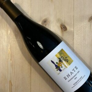 Fles Enate 234 Chardonnay – frisse, fruitige witte wijn uit Somontano, Spanje met tonen van tropisch fruit en citrus, zonder houtrijping